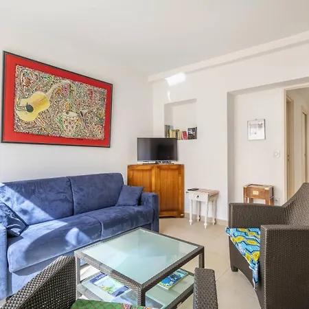 Superbe T2 Refait A Neuf Proche Du Centre Du Village Et De La Apartament