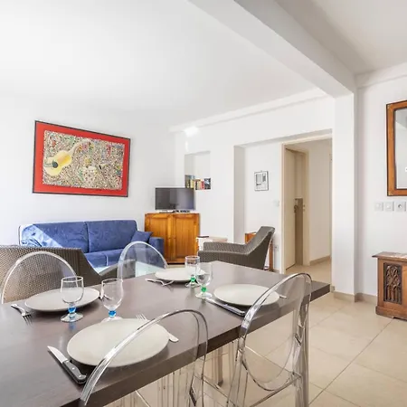 Apartament Superbe T2 Refait A Neuf Proche Du Centre Du Village Et De La Porquerolles